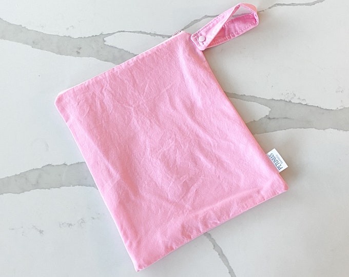 Medium Wet Bag for Everyday Use | Reusable Wetbag for Diapers, Travel, Swim, Gym, Makeup & Toiletries | Eco-Friendly, Classic Solid Color