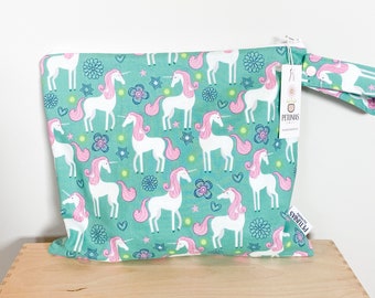 Unicorn Medium Wet Bag: Reusable Waterproof Storage for Diapers, Swim & Gym