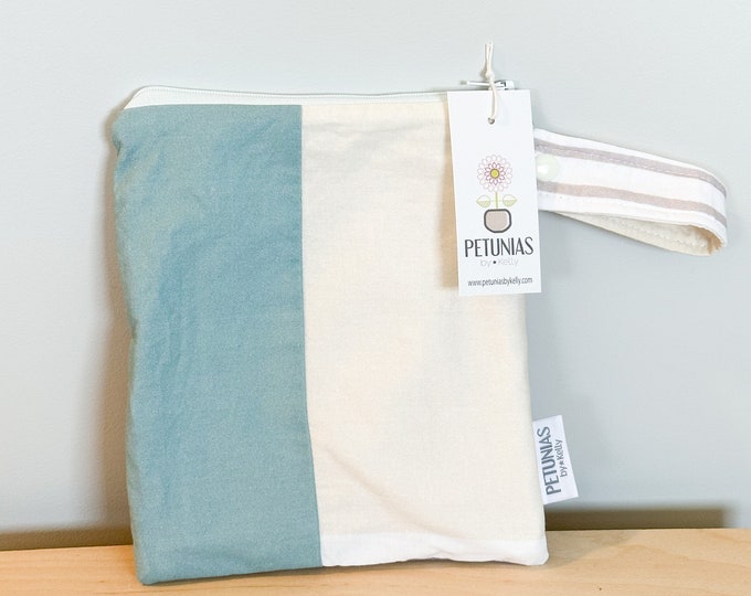 Small Wet Bag for Everyday Use | Reusable Wetbag for Cloth Diapers, Travel, Swim, Makeup & Toiletries | Eco-Friendly Storage | Patchwork