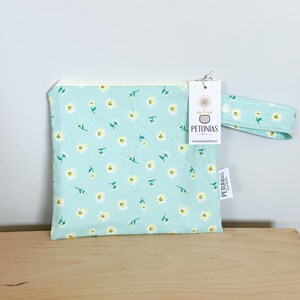 Bolsa húmeda pequeña para uso diario / Bolsa húmeda reutilizable para pañales de tela, viajes, natación, maquillaje y artículos de tocador / Almacenamiento ecológico / Liberty of London