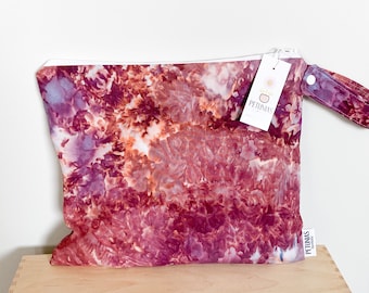 Medium Wet Bag | Reusable Wetbag for Diapers, Travel, Swim, Gym, Makeup, or Toiletries | Eco-Friendly Storage by PETUNIAS | Tie Dye | Sale
