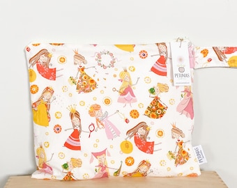 Medium Wet Bag for Everyday Use | Reusable Wetbag for Diapers, Travel, Swim, Gym, Makeup & Toiletries | Eco-Friendly Storage | Princess