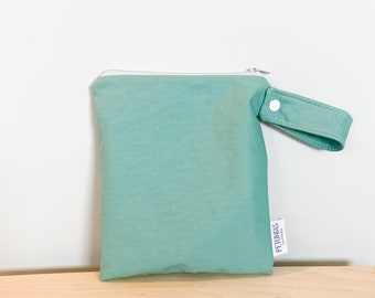 Small Wet Bag for Everyday Use | Reusable Wetbag for Cloth Diapers, Travel, Swim, Makeup & Toiletries | Eco-Friendly, Classic Solid Color