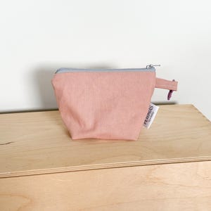 Linen Mini Wet Bag with Carabiner Clip: Reusable Travel Pouch