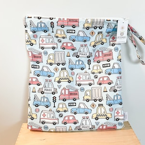 Bolsa impermeable extragrande / Bolsa impermeable XL para pañales de tela, ropa de baño, viajes o gimnasio / The Icky Bag XL de PETUNIAS / Tela de coche azul