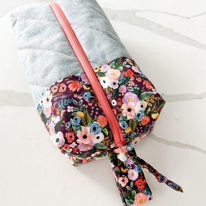 Large Quilted Cosmetic Bag | Puff Makeup Bag | Waterproof Toiletry Pouch | Everyday Organizer | Boxy Travel Storage Bag | Gift for Her