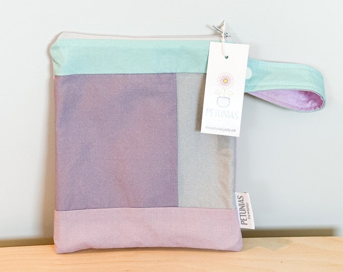 Small Wet Bag for Everyday Use | Reusable Wetbag for Cloth Diapers, Travel, Swim, Makeup & Toiletries | Eco-Friendly Storage | Patchwork