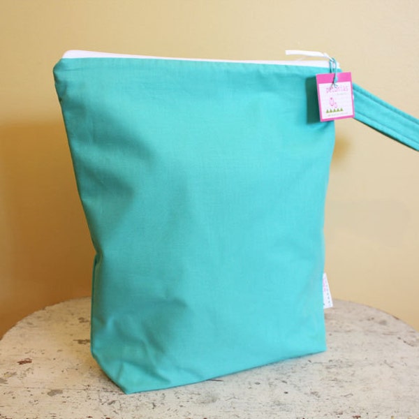 WETBAG - wet bag turquoise The ICKY Bag - hipster modern cosmetic gym sports cloth diaper pouch zipper snap handle baby gift gear