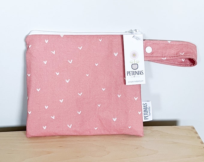 Small Wet Bag for Everyday Use | Reusable Wetbag for Cloth Diapers, Travel, Swim, Makeup & Toiletries | Eco-Friendly Storage | Pink Hearts