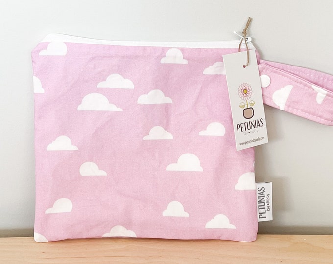The ICKY Bag petite - wetbag - PETUNIAS by Kelly - lilac clouds SALE