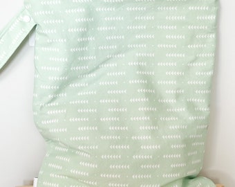 Extra Large Wet Bag | XL Wetbag for Cloth Diapers, Swim Gear, Travel, or Gym | The Icky Bag XL by PETUNIAS | Mint Arrow