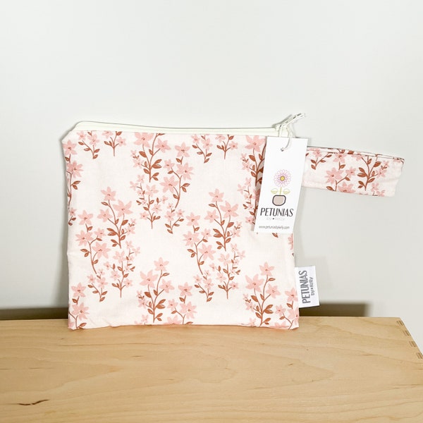 The ICKY Bag petite - wetbag - PETUNIAS by Kelly - Indie Designer Fabric Series - steli floreali color avorio