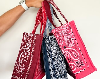 Bandana Tote Bag, Quilted Western Tote Purse, Cowgirl Bag, Fabric Shoulder Bag, Country Style Handbag, Everyday Tote, Gift for Her, Paisley