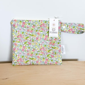 Bolsa húmeda pequeña para uso diario / Bolsa húmeda reutilizable para pañales de tela, viajes, natación, maquillaje y artículos de tocador / Almacenamiento ecológico / Liberty of London