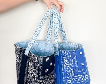 Bandana Bag, Quilted Tote Bag, Western Bucket Bag, Cute Shoulder Bag, Country Purse, Fabric Tote, Everyday Bag, Gift for Her, Paisley Print