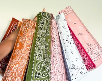Large Quilted Bandana Tote, Oversized Western Tote Bag, Cowgirl Carryall, Large Shoulder Bag, Country style, Everyday Bag, Gift, Paisley