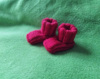 Knitted Newborn boots