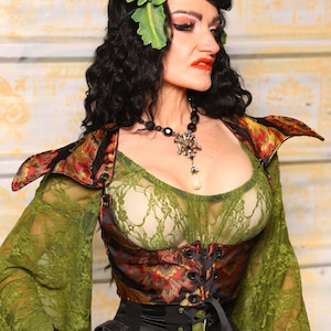 Cropped Elf Corset in Fire Cracker Medallion – Layering Corset for Renaissance Faire, Pirate Costume, Steampunk, Cosplay, LARP