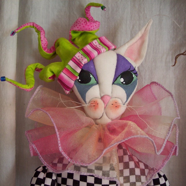 Mirabelle Cat Cloth Art Doll bricolage fait à la main PDF imprimable Patron de couture Tutoriel Télécharger Jester Paula Casey McGee