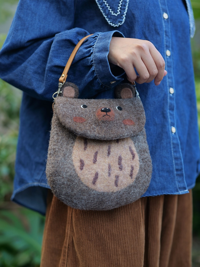 Bear Face Felt Handbag, Women's bag, Tote bag,shoulder bag, gift for women, Crossbody bag, personalized bag zdjęcie 6