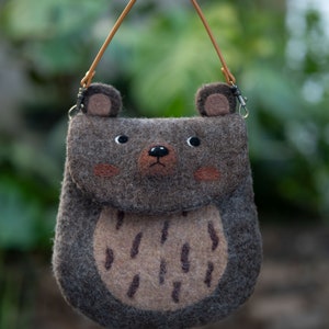 Bear Face Felt Handbag, Women's bag, Tote bag,shoulder bag, gift for women, Crossbody bag, personalized bag zdjęcie 3