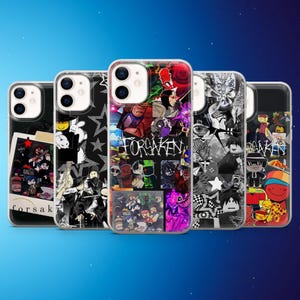 Könnte beinhalten: Fünf transparente Handyhüllen mit verschiedenen grafischen Designs. Die Designs umfassen eine Schwarz-Weiß-Illustration, eine Collage mit dem Wort "FORSAKEN" und andere farbenfrohe Illustrationen. Die Hüllen werden vor einem blauen Farbverlaufshintergrund präsentiert.