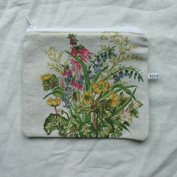 vintage linen purse- botanical