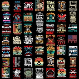 Op de afbeelding: Een verzameling van 36 kleurrijke t-shirtontwerpen met humoristische en motiverende slogans met betrekking tot loodgieterwerk. De ontwerpen bevatten verschillende illustraties van gereedschap, pijpen en loodgieters.