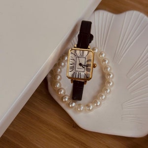 Damen-Armbanduhr, goldfarbene Uhr, weißes Zifferblatt, römisches Ziffernblatt, achteckiges Design, edles Design, Geschenk für Sie, Muttertagsgeschenk Style 2