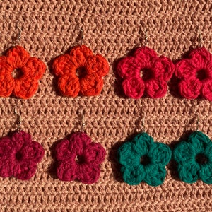 crochet flower earrings zdjęcie 5