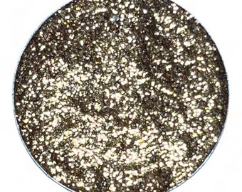 Pressed glitter eyeshadow