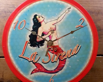 Loteria La Sirena Wall Clock