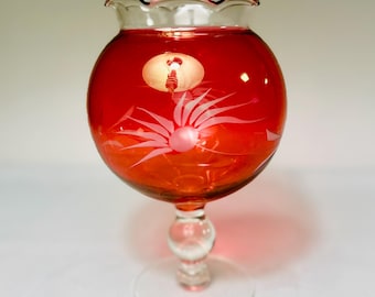 Beautiful Cranberry Cut / Etched Round Glass Pedestal Vase w/Ruffled Edge VTG