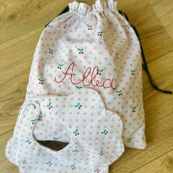 Sac pochon, sac à doudou personnalisé avec broderie faite main pour bébé,enfant ou adulte