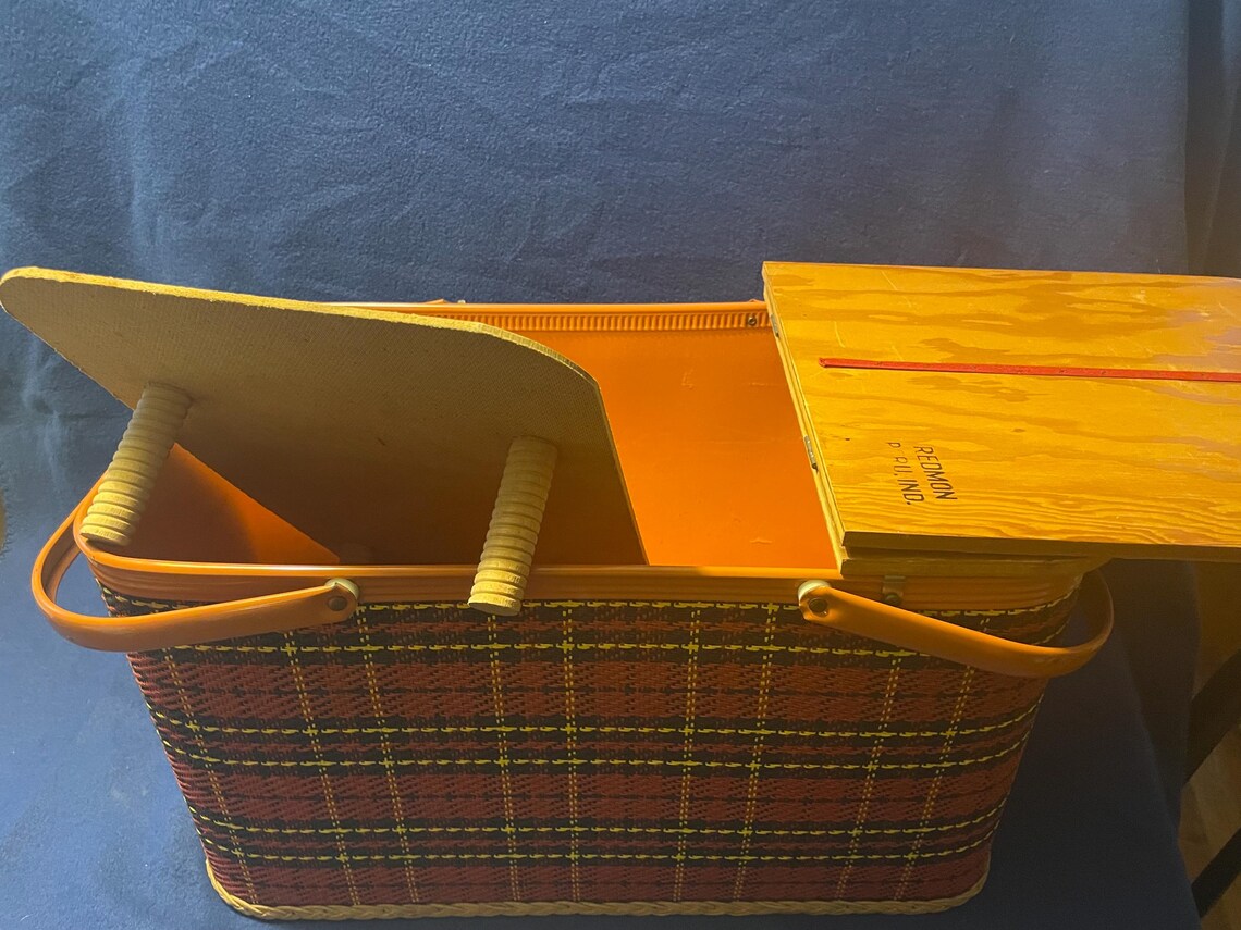Vintage Picnic Basket - Etsy