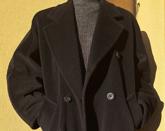 Max Mara vintage coat in 100% virgin wool, black, size L, length 95 cm