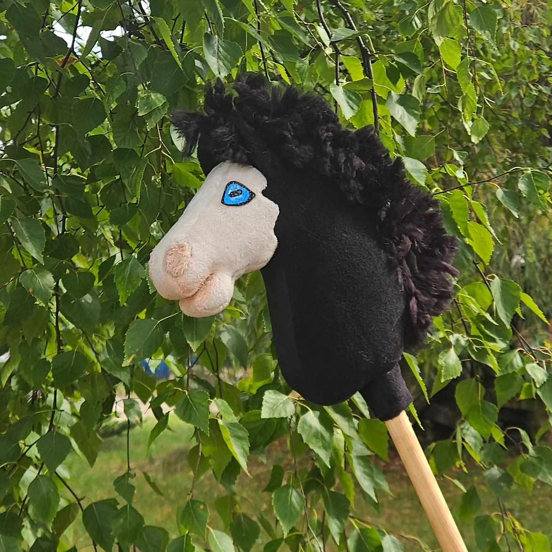 Cheval à Bâton Géant 100 Cm Avec Sons – Peluche Noir, Jouet En Bois, Cadeau Anniversaire Ou Halloween