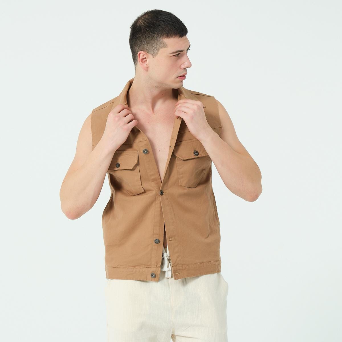 Armando - Vintage Style Multi-Pocket Vest for Men main image 0
