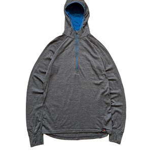 Bluza z kapturem Isobaa z wełny merino z zamkiem błyskawicznym w kolorze szaro-niebieskim, techniczna, outdoorowa, rozmiar M