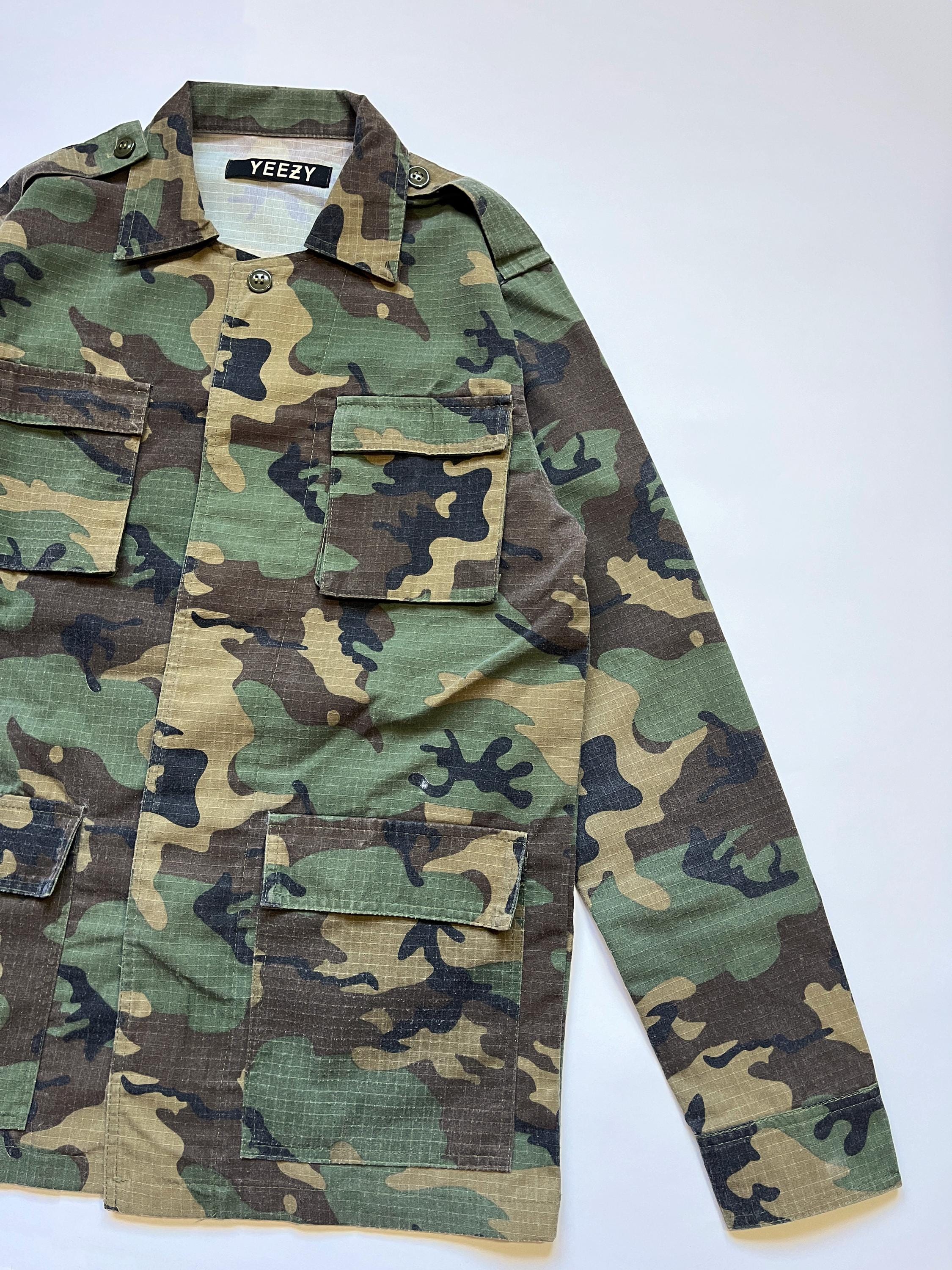 Vintage Kanye West Yeezy Gold Print Pablo Camo Army Button-up