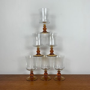 Set of 6 vintage water glasses with amber stem in glass Retro 70s tableware - Old French glassware - Decorative transparent glasses
