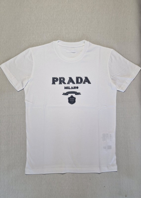 Camisetas prada hombre hotsell