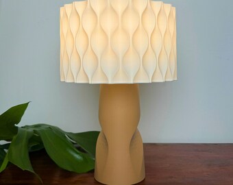 Moderne bureaulamp, unieke lamp, bedlampje, woonkamerdecor, woondecoratie, moderne inrichting, unieke verlichting, Italiaans design, 3D-printtechnologie.