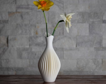 Wave Vase for Flowers, 3D Printed Vase for Fresh or Dried Flowers and Modern Home Decor Gift, Elegant & Unique Vase, Wave Vase Design