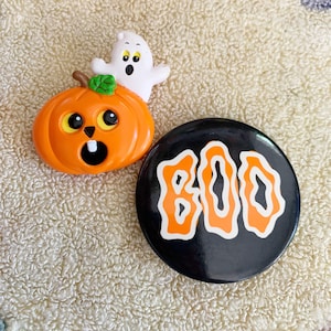 Vintage RUSS Halloween Kürbis Geist Pin Brosche Kunststoff Made In Hong Kong