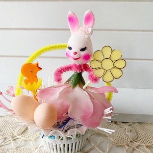 Vintage Easter Spring Bunny Rabbit Kitsch Holiday Decor Plastic Flower Basket