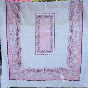 Nappe rectangulaire vintage rose pourpre à motif de feuilles 64 x 54