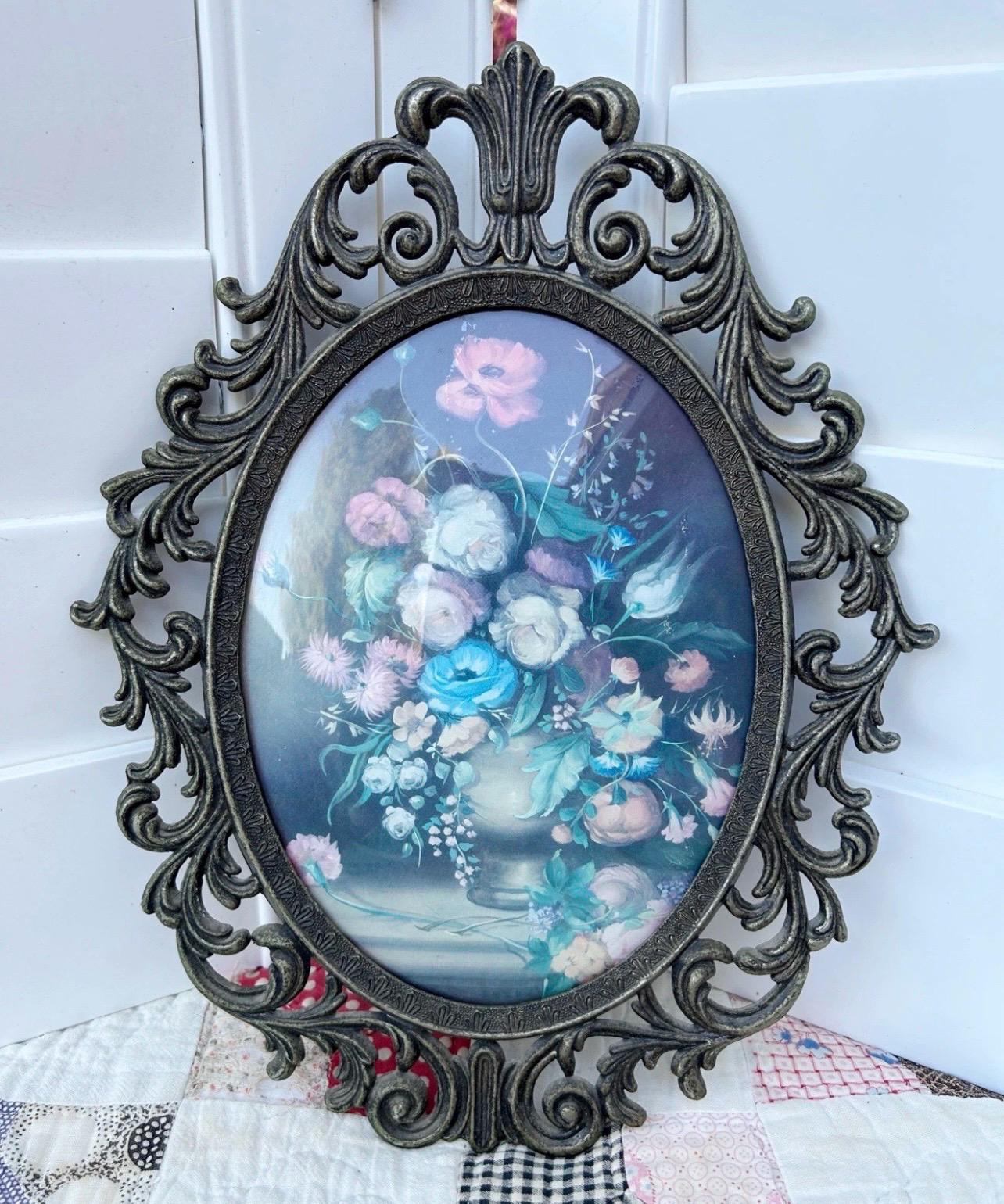Vintage Floral Oval Brass Tone Metal Frame Bubble Convex Glass