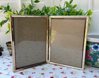 Vintage Bi-Fold Gold Tone Metal Double Hinged Photo Frame 5 X 7