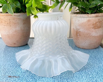 Vintage Frosted Glass Light Shade Ruffled Petticoat Lamp Fan Replacement Sconce